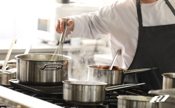 ACEROS UP – Cocinas y lavaderos en acero inoxidable_ solución profesional para tu restaurante 03