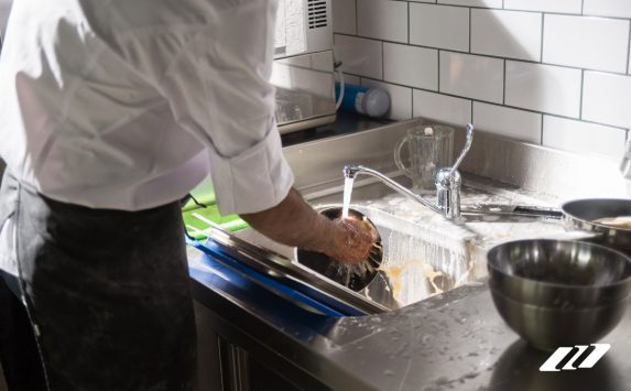 ACEROS UP – ¿Está tu cocina lista para brillar_ 5 claves infalibles para un restaurante al 100% 04